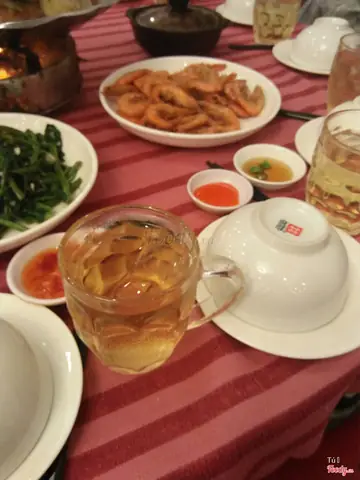 Review Chi Tiết Nhà Hàng Cội Nguồn Đà Nẵng: Không Gian Sang Trọng & Ấm Cúng Đáng Thử?