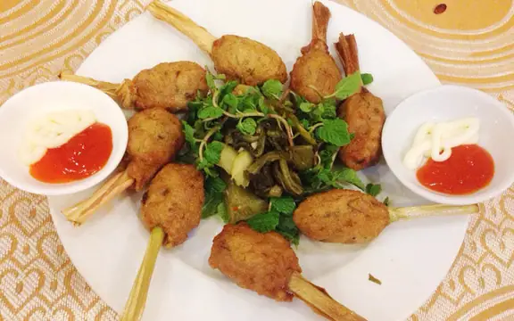 Review Chi Tiết Nhà Hàng Cội Nguồn Đà Nẵng: Không Gian Sang Trọng & Ấm Cúng Đáng Thử?