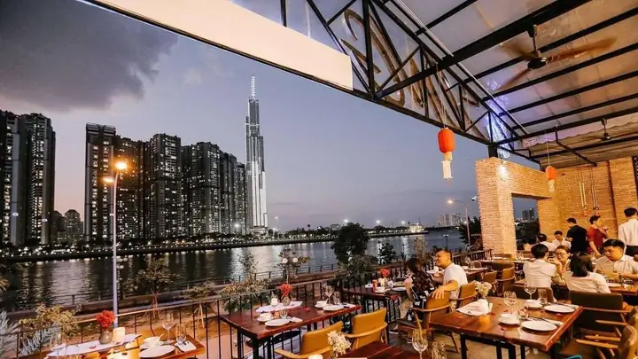 Top 7 Nhà Hàng Ngon, Ấm Cúng Quận 2: Lựa Chọn Hoàn Hảo Cho Buổi Tối Trọn Vẹn