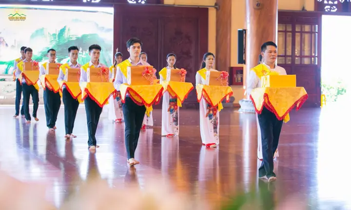 Âm Thanh Tâm Linh: Vai Trò Của Nhạc Dâng Phẩm Vật Cúng Dường Trong Nghi Lễ