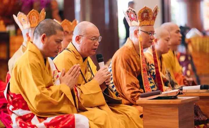 Nghệ Thuật Dâng Lễ Cúng Trong Âm Nhạc: Khi Lòng Thành Giao Thoa Với Giai Điệu