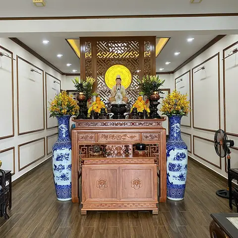 Ý Nghĩa Của Nước Cúng Trên Bàn Thờ: Nên Dùng Nước Gì Và Có Uống Được Không?