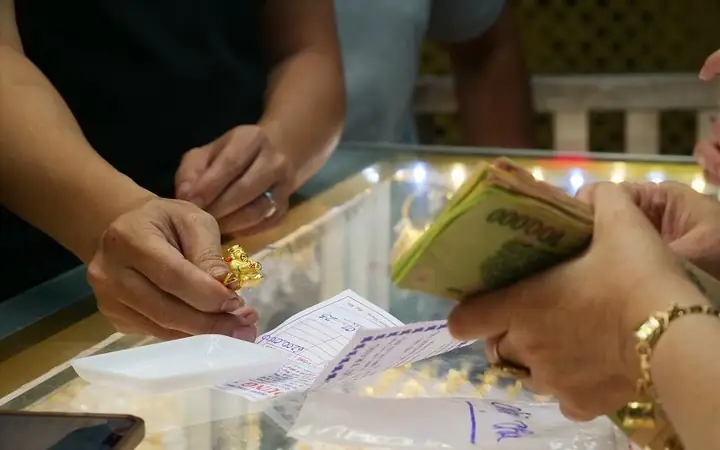 Review Top 5 Tiệm Vàng Mã Uy Tín Nhất Cho Bài Vị Cúng Sao