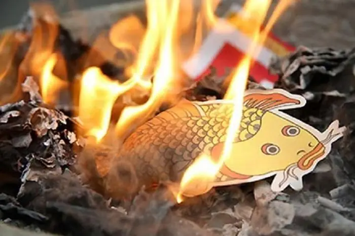 Ông Táo Về Trời Rồi Còn Đốt Nhang Cúng Không?