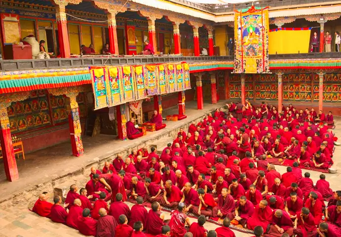 Vai Trò Của Các Vị Lạt Ma