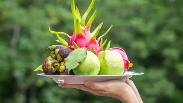 Cúng Phật Đản Nên Chuẩn Bị Gì? Cẩm Nang Mâm Lễ Thanh Tịnh Đầy Đủ