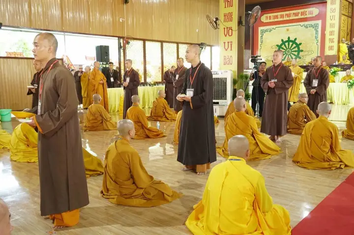 Ý Nghĩa Và Quy Trình Cúng Dường Tam Bảo: Cẩm Nang Toàn Tập Cho Người Phật Tử