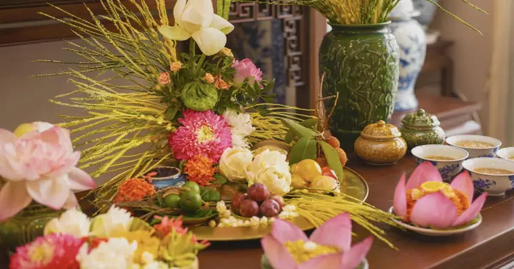 Cẩm Nang Tết Đoan Ngọ: Ý Nghĩa, Lễ Vật Và Bài Văn Khấn Chuẩn Nhất