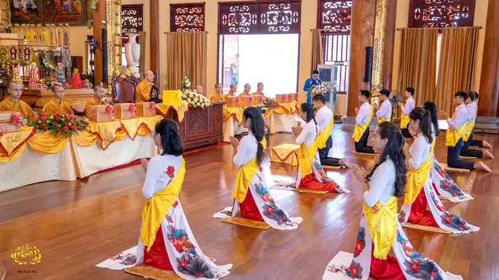 Phương Pháp Cúng Dường Ngày Tự Tứ