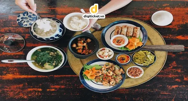 Top 10 Quán Ăn Ấm Cúng Hà Nội: Review Chi Tiết Không Thể Bỏ Qua