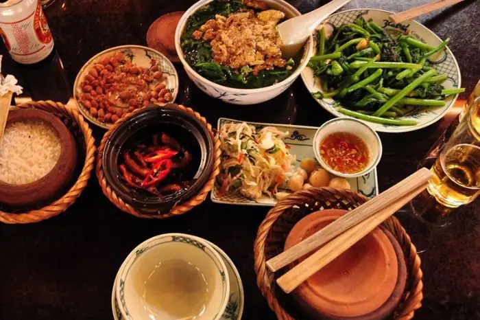 Khám Phá Các Quán Ăn Hội An Ấm Cúng Cho Buổi Tối Thật Chill