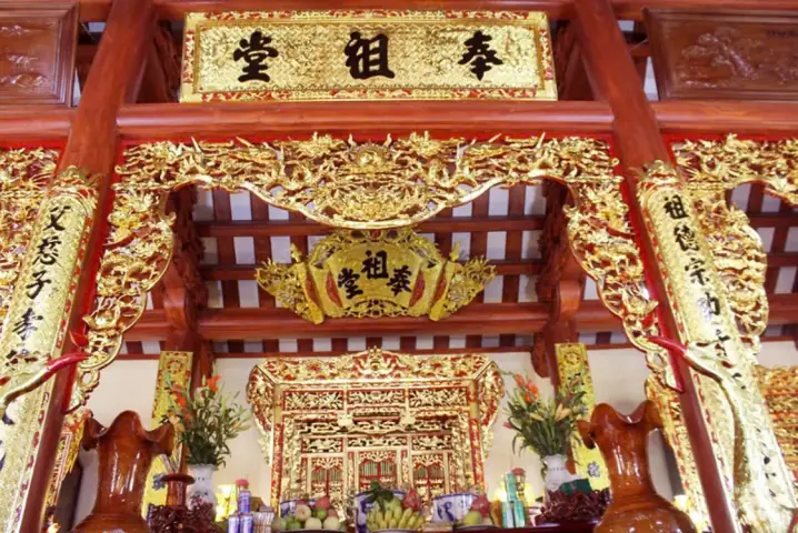 Quy Định Về Lập Ngai Thờ Cúng Tổ Tiên: Ai Được Thờ, Ai Không Và Những Kiêng Kỵ Cần Biết