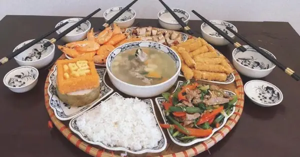 Rằm Tháng Giêng Cúng Xôi Gà Có Được Không? Giải Đáp Ý Nghĩa Và Quy Tắc Cúng Tế