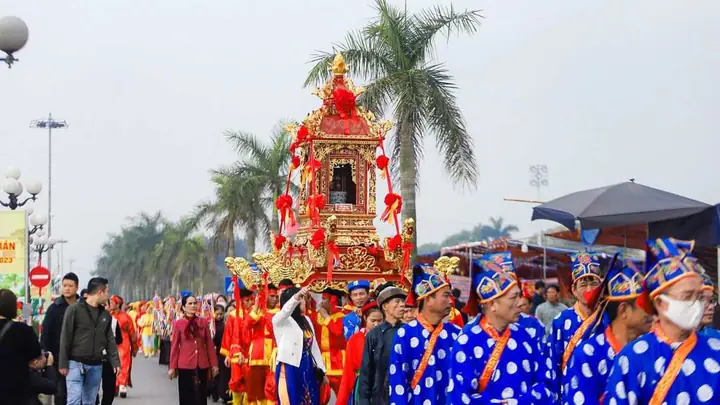 Hướng Dẫn Chi Tiết Cách Sắm Lễ Cúng Đền Trần