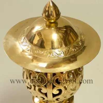 Bật Mí 5 Tiêu Chí Vàng Chọn Mua Đèn Thờ Bằng Đồng Chất Lượng, Bền Đẹp