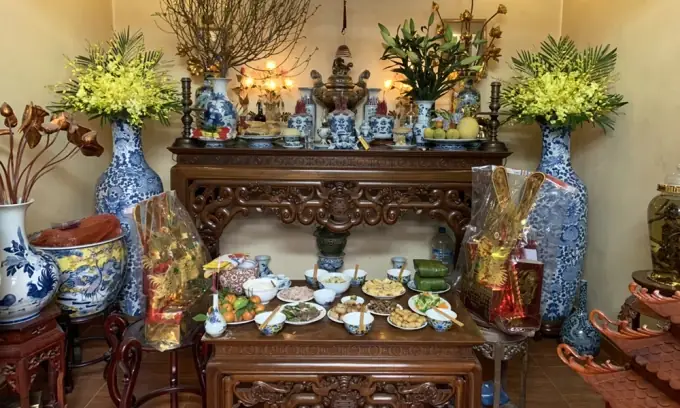 Cách Sắp Xếp Bàn Thờ Chuẩn Phong Thủy: Cẩm Nang Nghi Lễ Cho Gia Chủ Việt