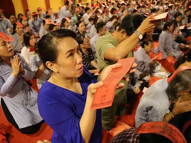 Sớ Cúng Cầu An Đầu Năm: Ý Nghĩa, Văn Khấn Và Các Bước Chuẩn Bị