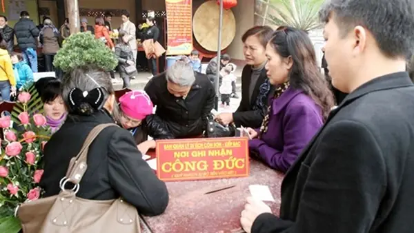 Những Điều Cần Biết Về Tiền Cúng Và Công Đức Tại Các Chùa