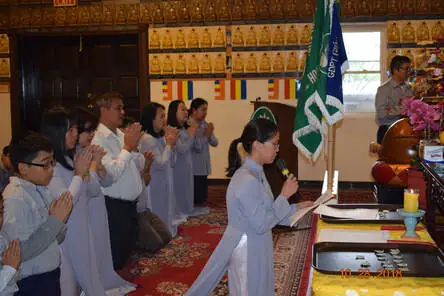 Ý Nghĩa Và Các Bước Thực Hiền Cúng Lạy Của Người Phật Tử Tại Gia