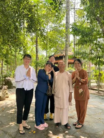 Tác Bạch Cúng Dường Tượng Phật: Ý Nghĩa, Văn Khấn Và Những Điều Cần Biết