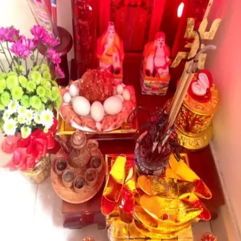 Tại Sao Chùa Lại Cúng Tam Sên Tôm Chết?