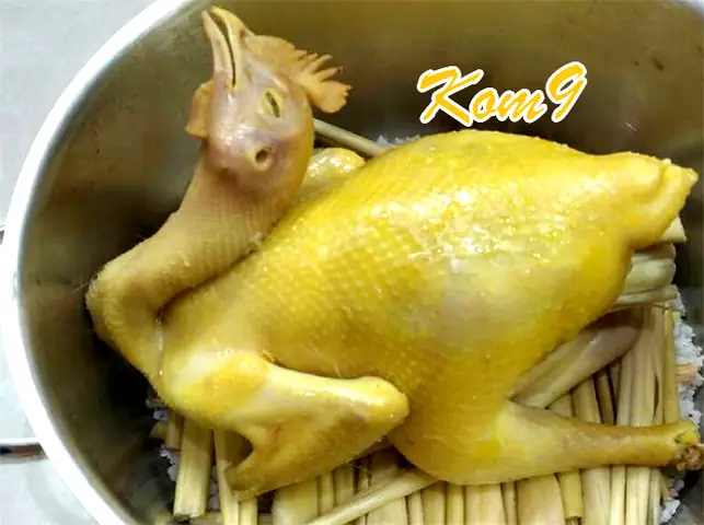 Tại Sao Cúng Gà Trống Thiến Ngày Mùng 1 Tết