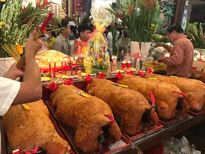 Tại Sao Cúng Heo Quay Bà Chúa Xứ