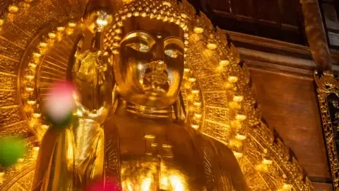 Ý Nghĩa Cốt Lõi Của Việc Thờ Cúng Trong Văn Hóa Dân Tộc Và Đạo Đức Phật Giáo