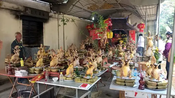 Nghệ Thuật Tạo Hình Gà Cúng: Cẩm Nang Hướng Dẫn 5 Thế Gà Cúng Rằm Độc Đáo, Trang Trọng