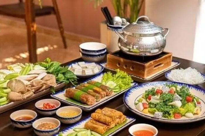 Tết Đoan Ngọ Cúng Chay Hay Mặn? Nguồn Gốc Và Ý Nghĩa Sâu Xa Cần Biết