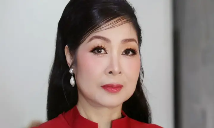 Review Chi Tiết Combo Vợt Cầu Lông Thành Lộc Phủ Phấn Hồng Vân Cúng Chồng