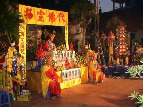 Thầy Cúng Nhảy Nhạc Phật: Phân Tích Góc Nhìn Văn Hóa, Tâm Linh Và Hiện Đại