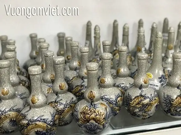 Khi Nào Cần Thay Đồ Thờ Cúng? Tiêu Chuẩn Lựa Chọn & Cách Xử Lý Cũ Đúng