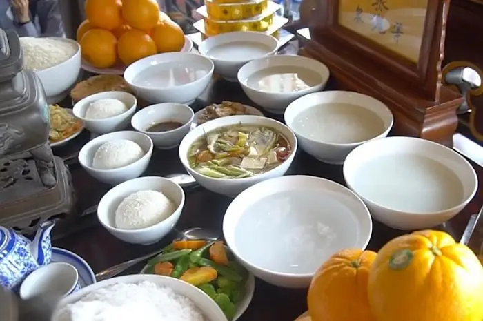 Thầy Lệ Trang Cúng Vong: Giải Đáp Thắc Mắc Về Vấn Đề Tâm Linh Phổ Biến