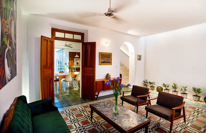 Gợi Ý 10 Ý Tưởng Thiết Kế Phòng Khách Nhỏ Tạo Không Gian Ấm Cúng Cho Gia Đình