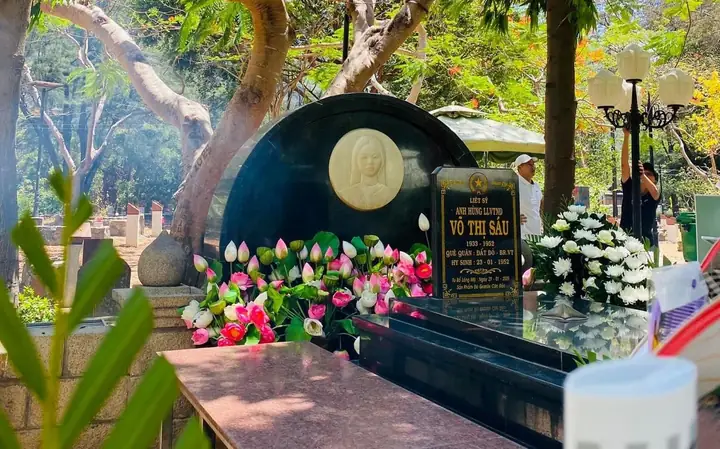 Thờ Cúng Côn Đảo: Ý Nghĩa, Phong Tục Và Những Gì Bạn Cần Biết