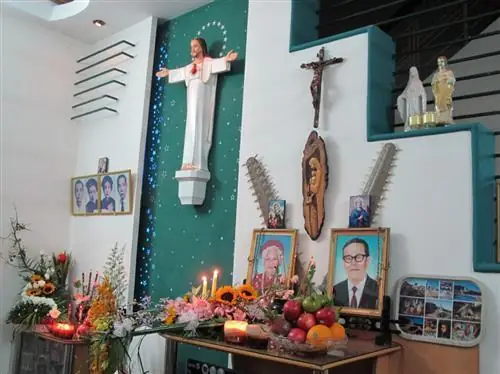 Thờ Cúng Tổ Tiên Trong Đạo Công Giáo: Những Góc Nhìn Đầy Đủ Và Khách Quan