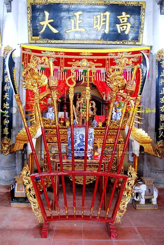 Thờ Cúng Trong Đình Làng: Nét Văn Hóa Tâm Linh Đặc Sắc Của Người Việt