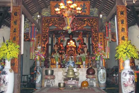 Thờ Cúng Trong Đình Làng: Nét Văn Hóa Tâm Linh Đặc Sắc Của Người Việt