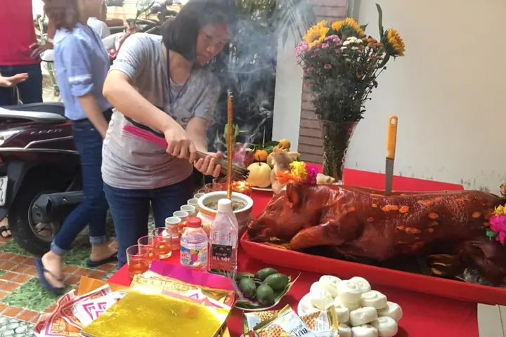 Cẩm Nang Thủ Tục Cúng Giỗ Tổ Ngành Tóc: Chi Tiết Từ A-z Cho Người Làm Nghề