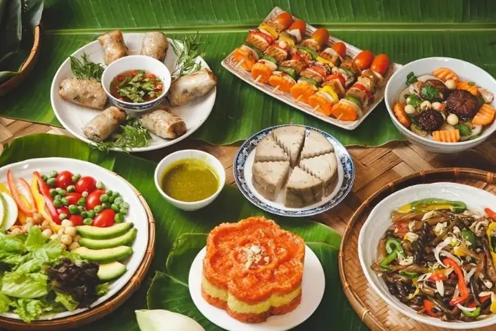 Gợi Ý Thực Đơn Mâm Cỗ Cúng Gia Tiên Đầy Đủ, Ý Nghĩa Cho Ngày Lễ