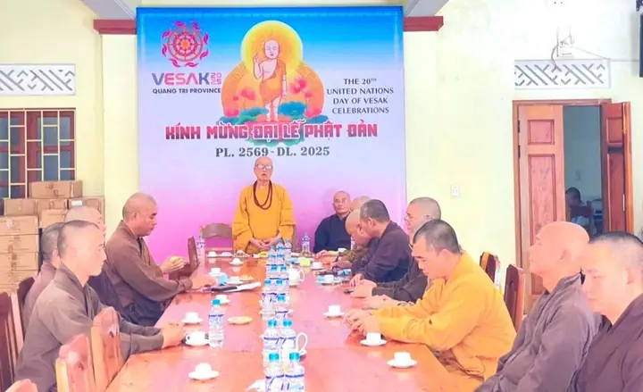 Ý Nghĩa Và Cách Thức Thượng Cúng Tịnh Quang Trong Nghi Lễ Tâm Linh