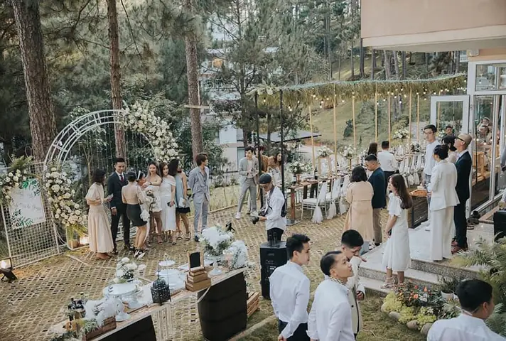 Top 7 Tiệc Cưới Nhỏ Ấm Cúng: Gợi Ý Kiểu Dáng & Ngân Sách Phù Hợp