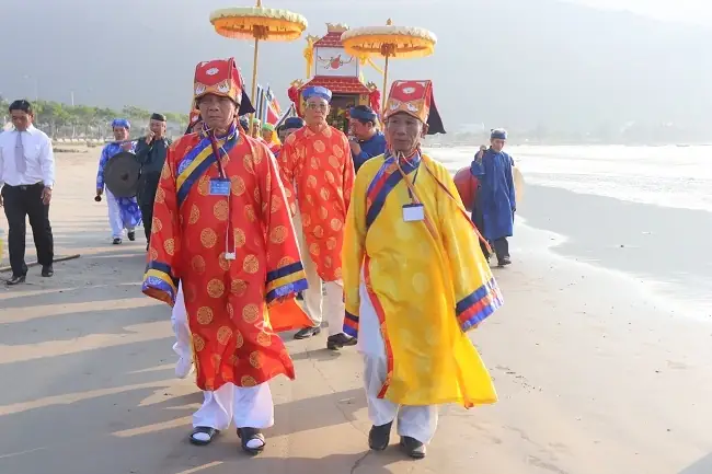 Tín Ngưỡng Thờ Cúng Cá Ông: Nét Văn Hóa Tâm Linh Độc Đáo Của Người Dân Biển