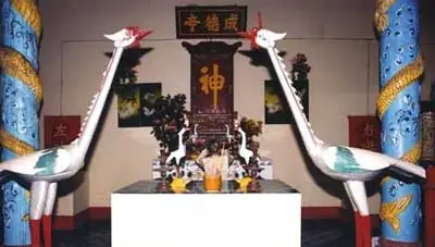 Tín Ngưỡng Thờ Cúng Thành Hoàng Làng: Nguồn Cội Văn Hóa Và Bản Sắc Riêng Có