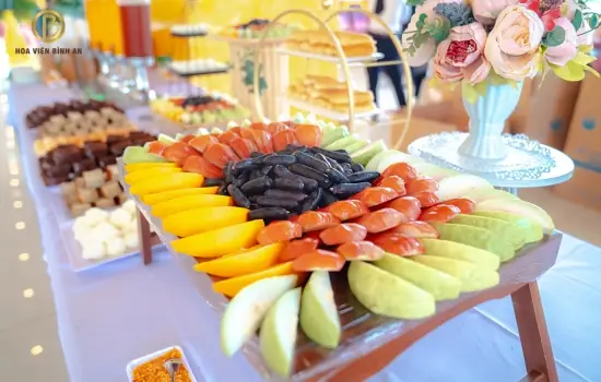 Mâm Cỗ Cúng Tạ Lăng: Ý Nghĩa, Các Bước Chu Bị & Văn Khấn Chi Tiết