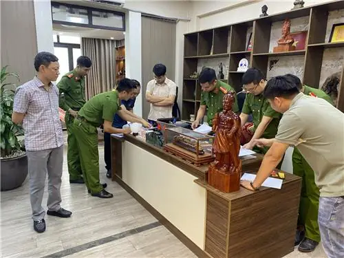 Tố Cáo Lừa Đảo Cúng Bái: Dấu Hiệu Nhận Diện Và Cách Bảo Vệ Tài Chính