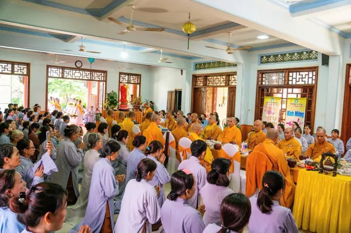 Tổng Quan Về Tổ Chức Cúng Dường Trai Tăng: Ý Nghĩa Và Các Bước Thực Hiện