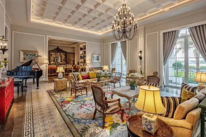 Top 10 Quán Trà Bánh Ẩm Cúng Sài Gòn: Review Chi Tiết Vị Trí, Giá Cả & Không Gian