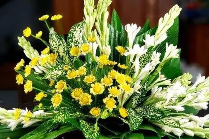 Trái Thị Cúng Bàn Thờ: Nguồn Góc, Ý Nghĩa Và Những Điều Cần Biết